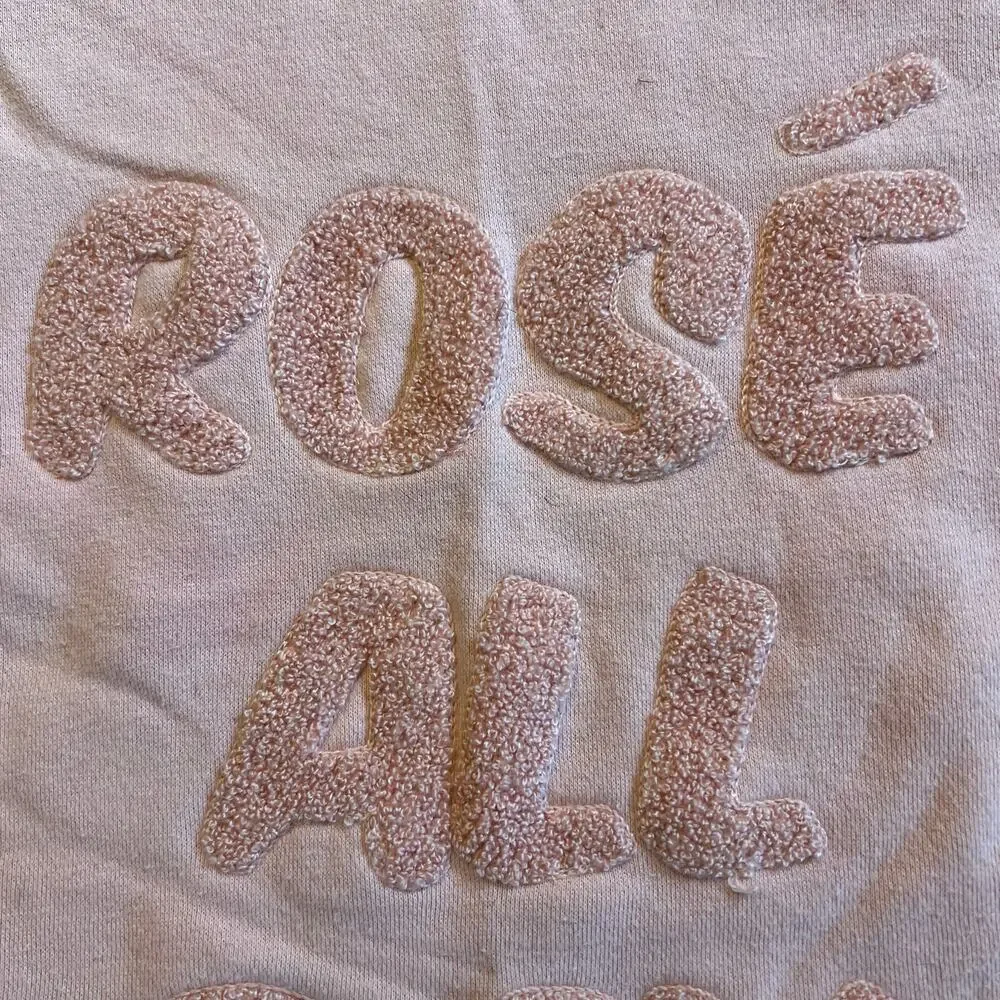 Green Tea Rosé All Day Pink Graphic Sweatshirt Large L Pullover Crewneck Fuzzy - Picture 9 of 9